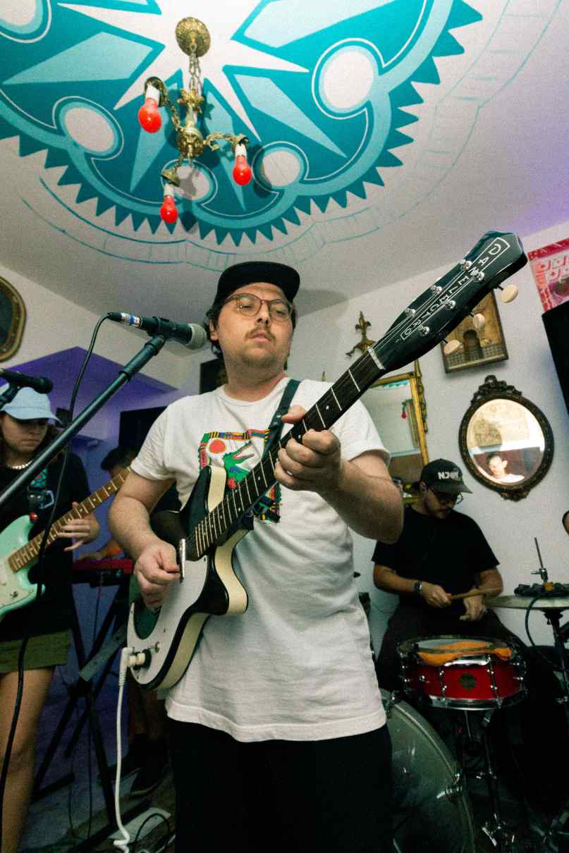 O artista de indie pop Jova abriu o primeiro evento da Groover no Brasil