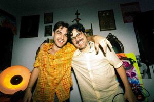 Lauiz (à direita) e Luis Filippe (à esquerda) no primeiro evento da Groover Brasil